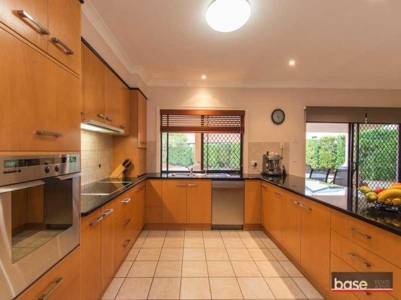 11 Harrison Court, Chermside West QLD 4032