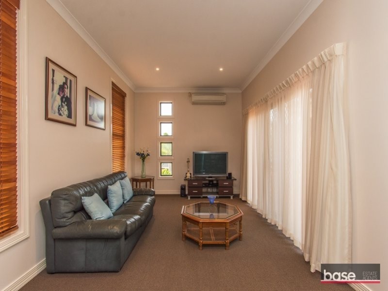 11 Harrison Court, Chermside West QLD 4032