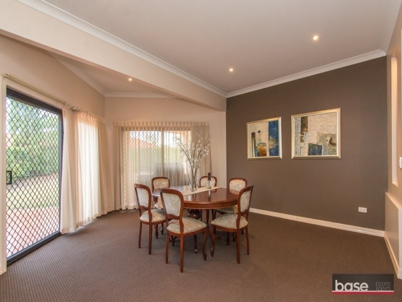 11 Harrison Court, Chermside West QLD 4032