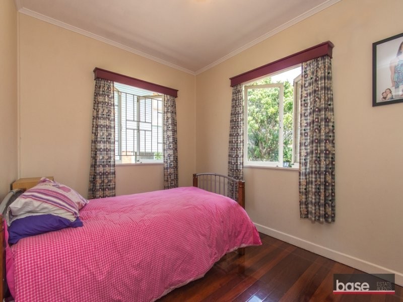 64 Taylor Street, Wavell Heights QLD 4012