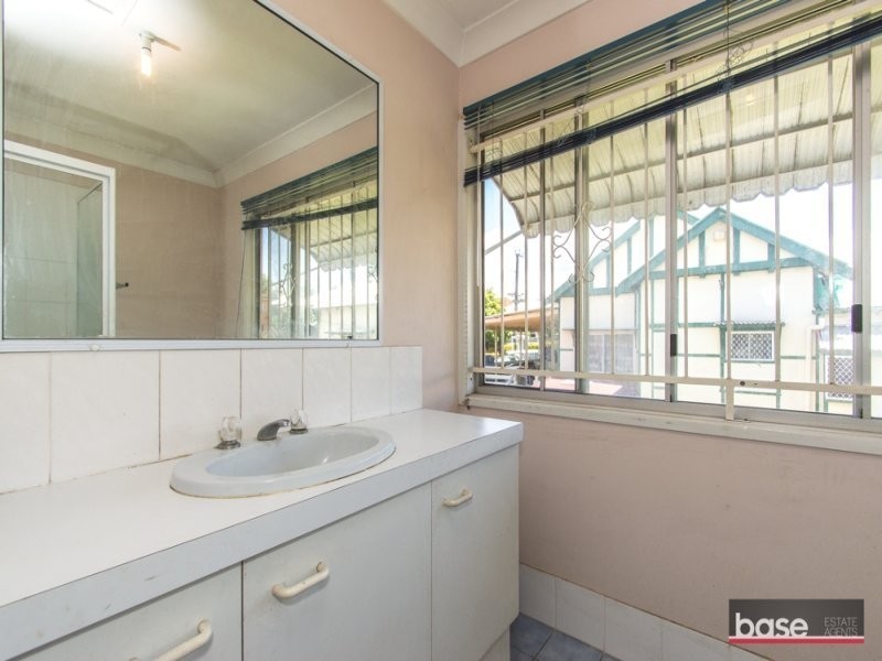 124 Albion Road, Windsor QLD 4030