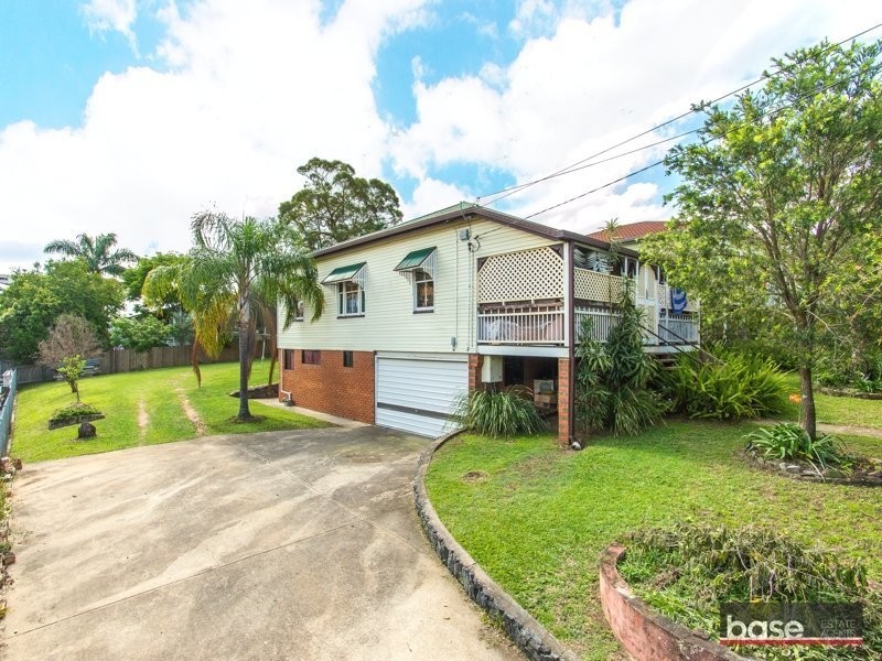 42 Grange Road, Grange QLD 4051