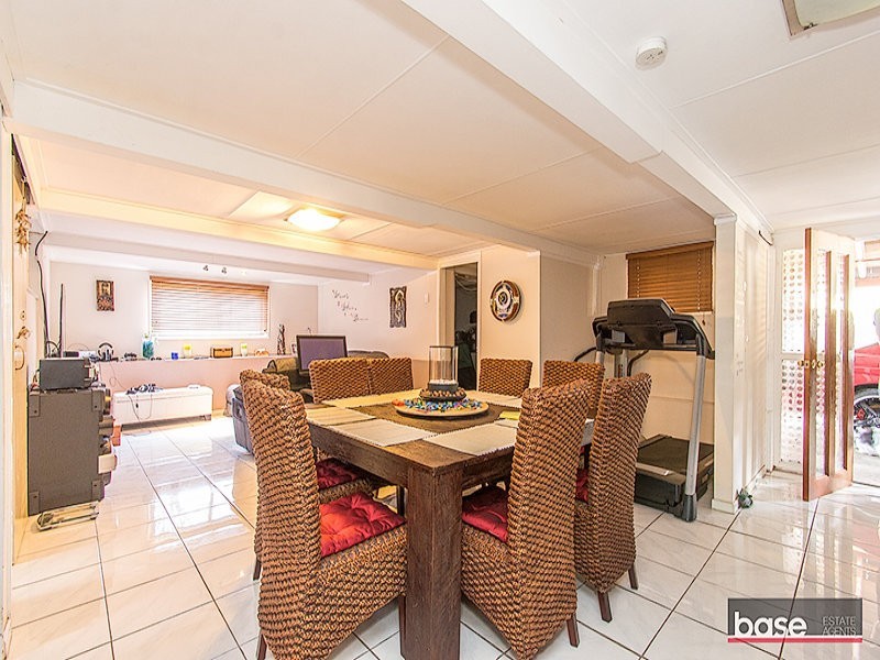 12 Chesterfield Street, Wavell Heights QLD 4012