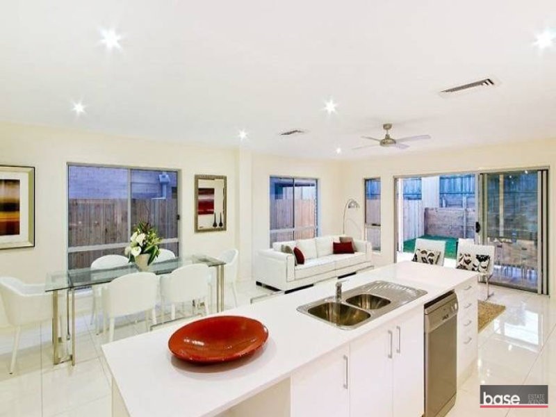 4A Crofton Street, Geebung QLD 4034