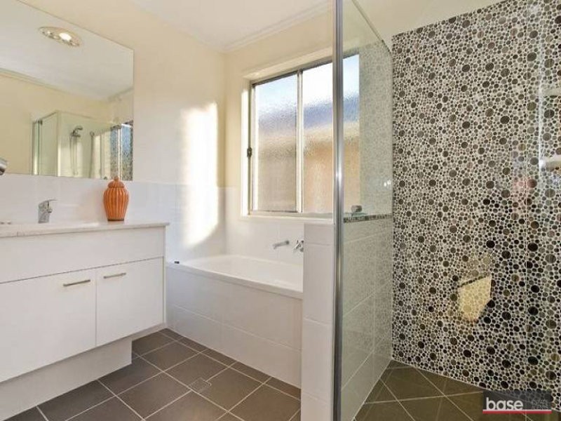 4A Crofton Street, Geebung QLD 4034