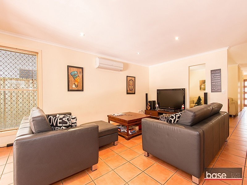 10 Mcintyre Street, Hendra QLD 4011