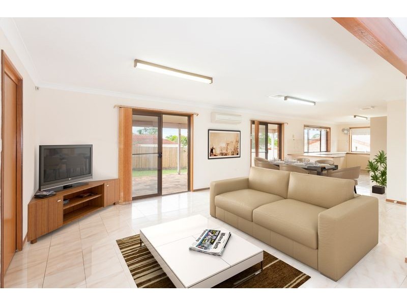 3 Narmar Court, Eight Mile Plains QLD 4113