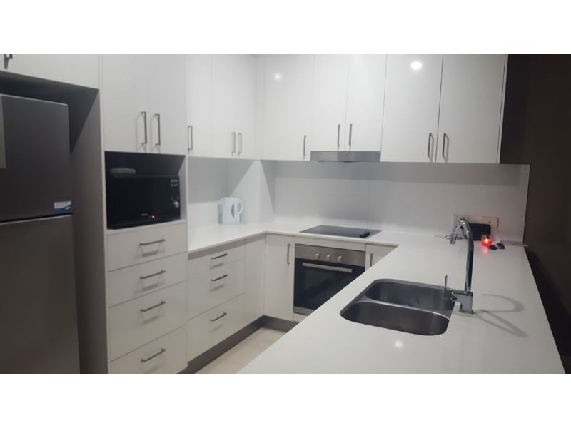 Unit 7 1 Mervyn Thomas Dr, Hope Island QLD 4212