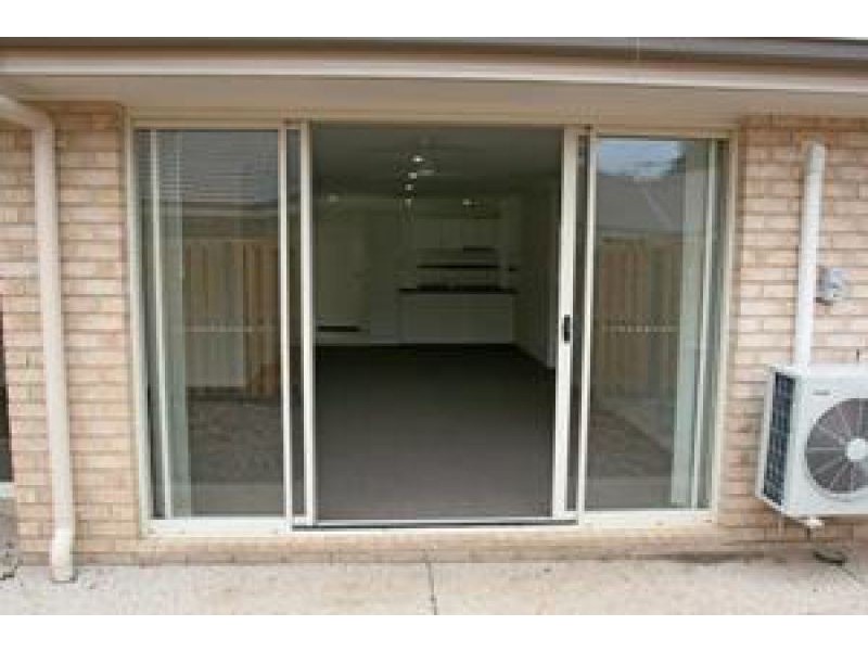 8 Rosegum Place, Redbank Plains QLD 4301