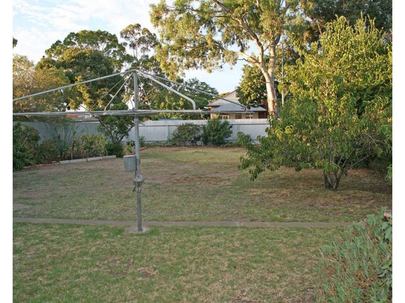 62 Addison Road, Black Forest SA 5035