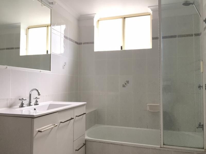 3/49 Durham, St Lucia QLD 4067
