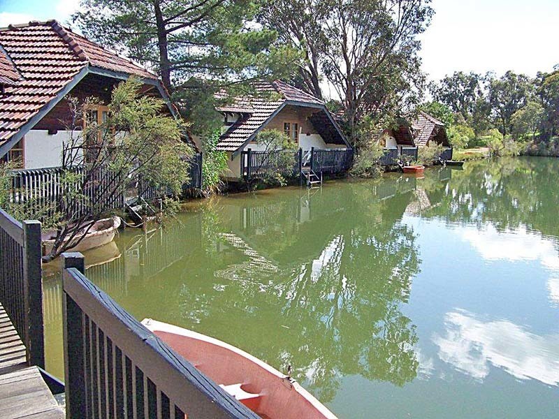 1/50 Canns Road, Bedfordale WA 6112