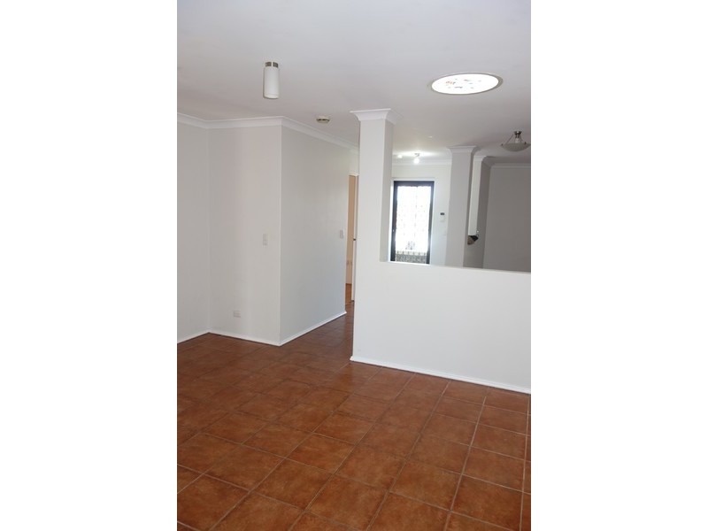 9 Zamia Court, Parmelia WA 6167