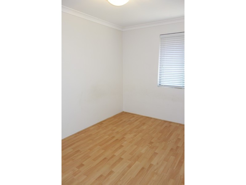 9 Zamia Court, Parmelia WA 6167