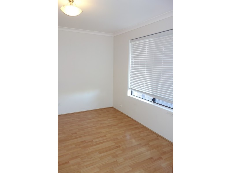 9 Zamia Court, Parmelia WA 6167