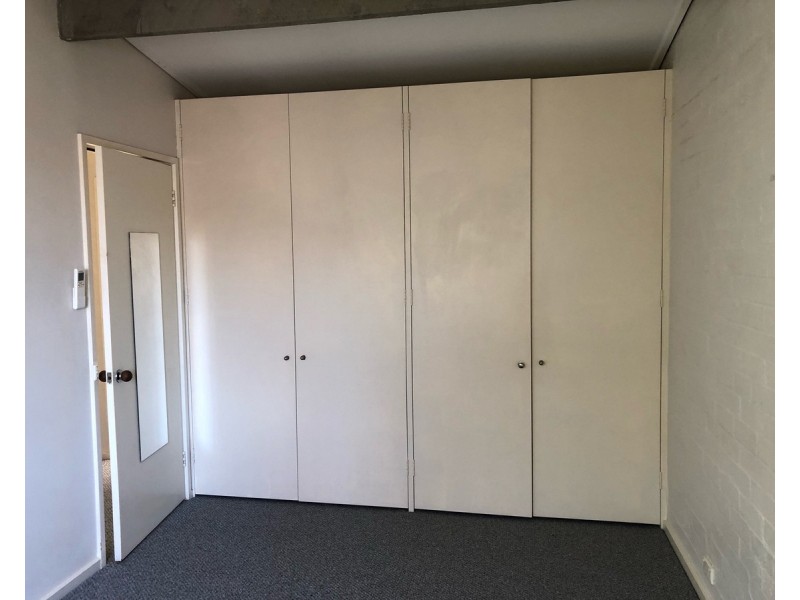 1/12 Ebden Avenue, Black Rock VIC 3193