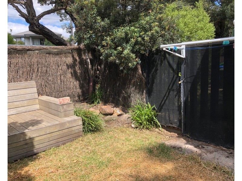 1/12 Ebden Avenue, Black Rock VIC 3193