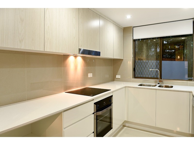 13/24 Hamilton Avenue, Surfers Paradise QLD 4217