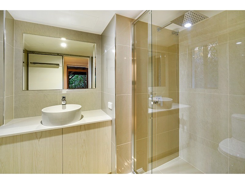 13/24 Hamilton Avenue, Surfers Paradise QLD 4217