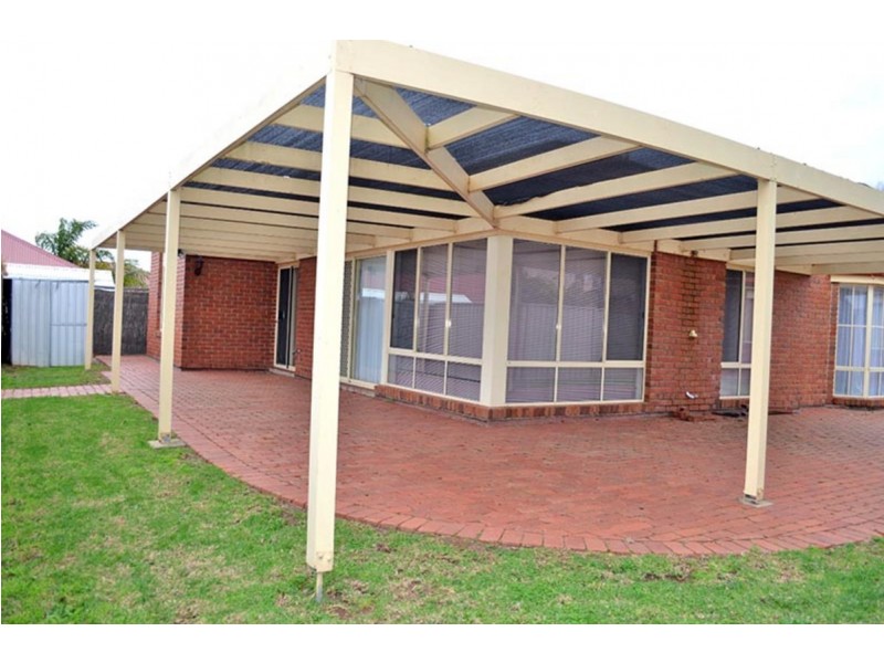 9 Dotterel Place, Seaford Rise SA 5169