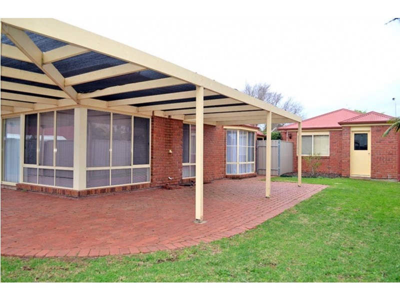 9 Dotterel Place, Seaford Rise SA 5169