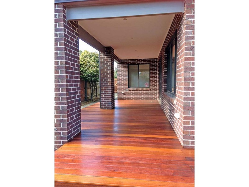 9 Garnet-Leary Avenue, Black Rock VIC 3193