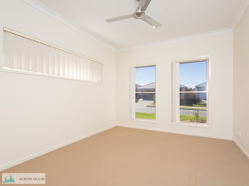 16 Troy Knight Drive, Pimpama QLD 4209