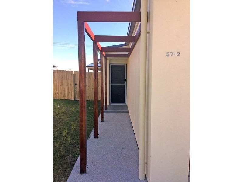 2/57 Phoenix Crescent, Rural View QLD 4740
