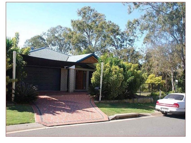 11 Trafalgar Vale Avenue, Wellington Point QLD 4160