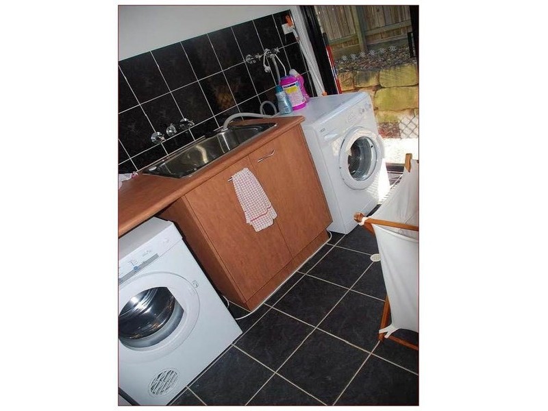 11 Trafalgar Vale Avenue, Wellington Point QLD 4160