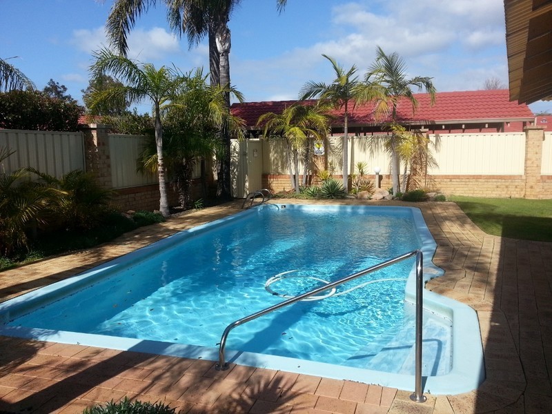 8 Aspen Close, Churchlands WA 6018