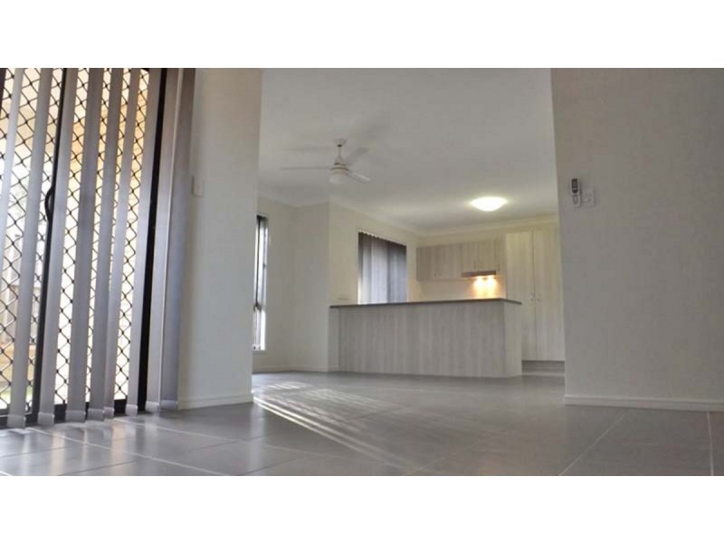 1/33 Green Park Drive, Crestmead QLD 4132