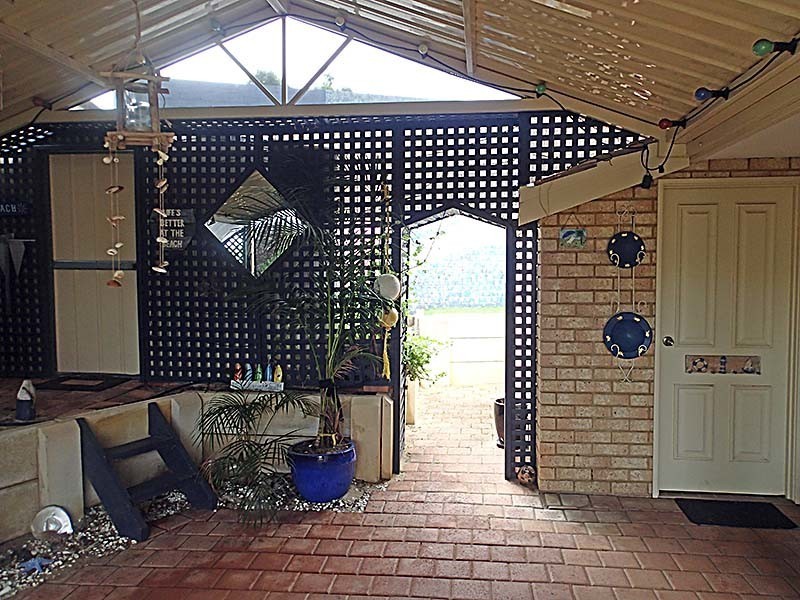 25B Westerly Crescent, Heathridge WA 6027