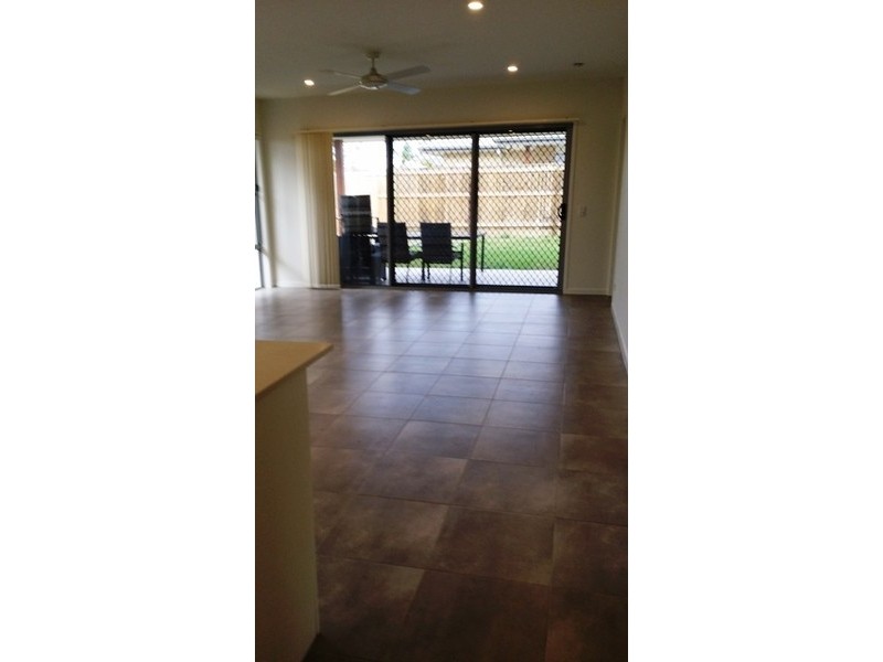10 Bladensburg Drive, Waterford QLD 4133
