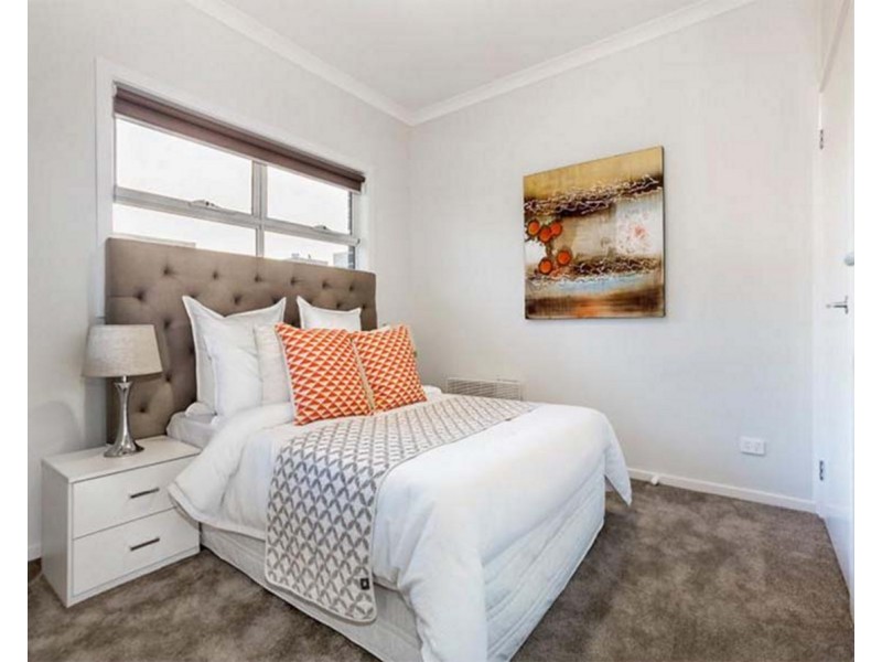 2/3 Donald Street, Brunswick VIC 3056