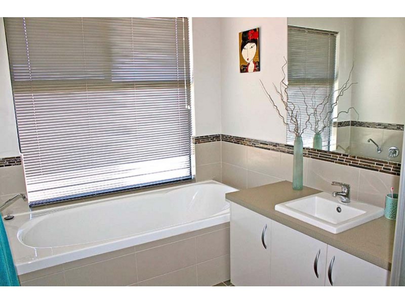10 Gilbert Street, Bayswater WA 6053