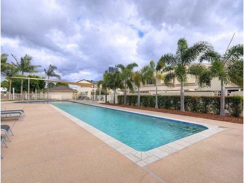 111/137 Laver Drive, Robina QLD 4226