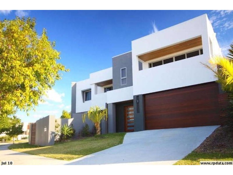 1/46 Compass Drive, Biggera Waters QLD 4216