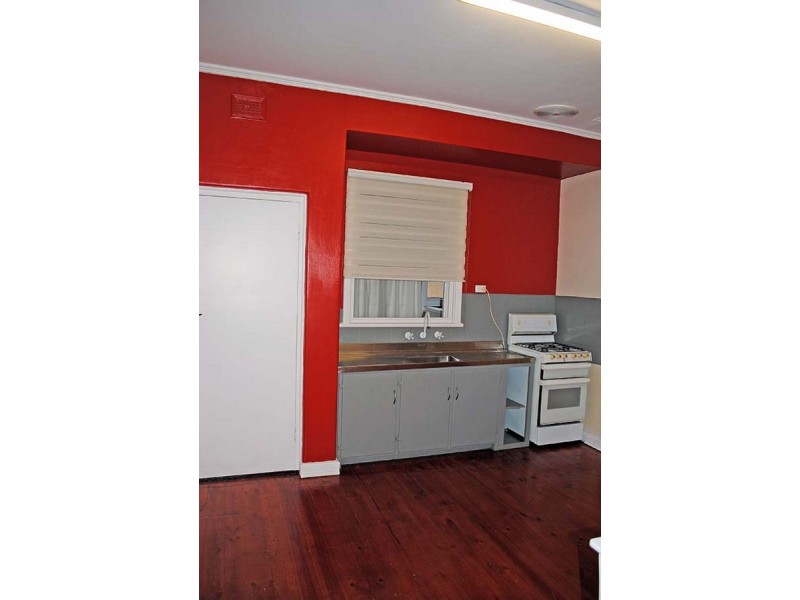 5 Rowley Terrace, Woodville SA 5011