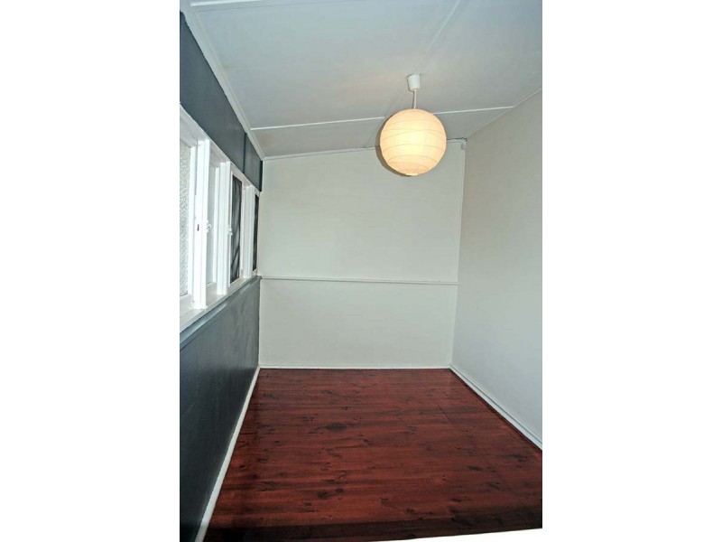 5 Rowley Terrace, Woodville SA 5011