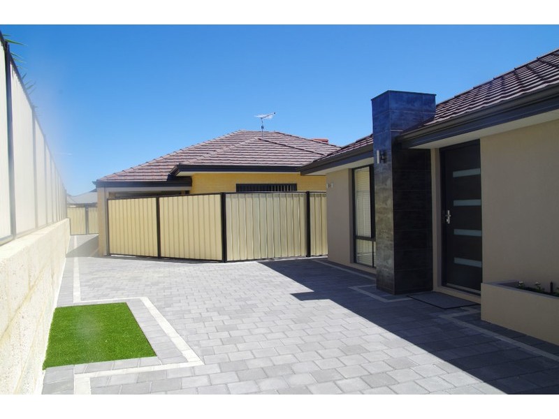B/32 Polglase Fairway, Clarkson WA 6030