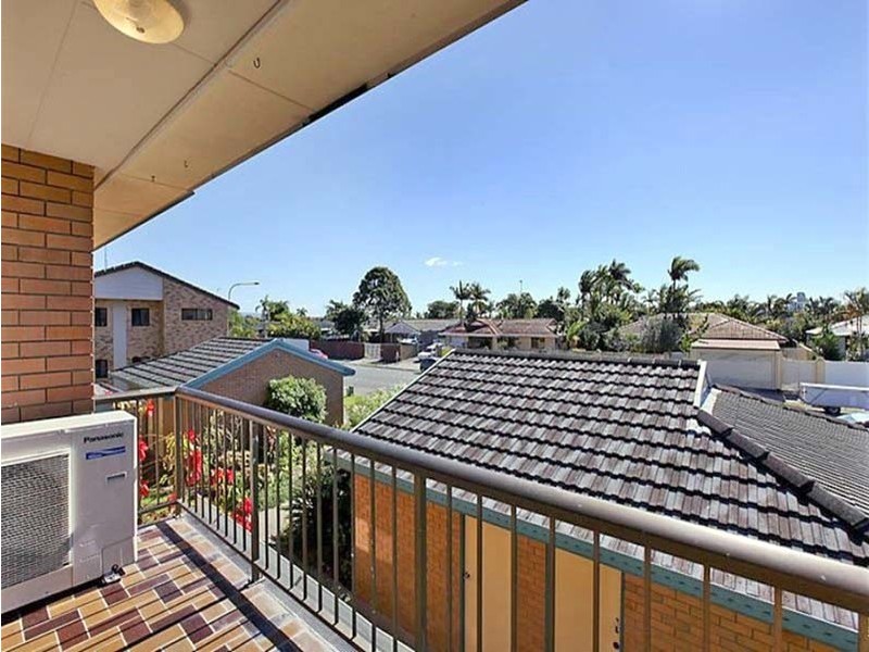 3/44 Oceanic Drive, Mermaid Waters QLD 4218