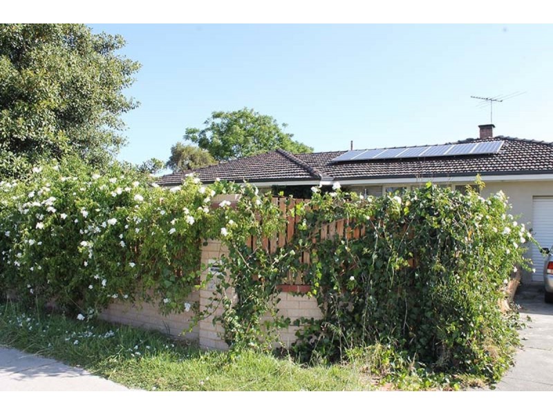 27 Redcliffe Street, East Cannington WA 6107