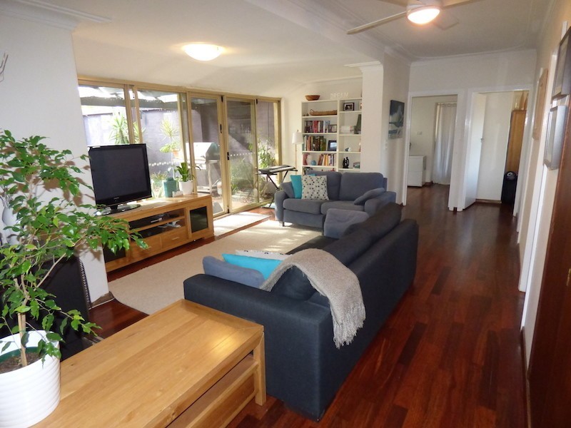 1A Hamer Avenue, Wembley Downs WA 6019
