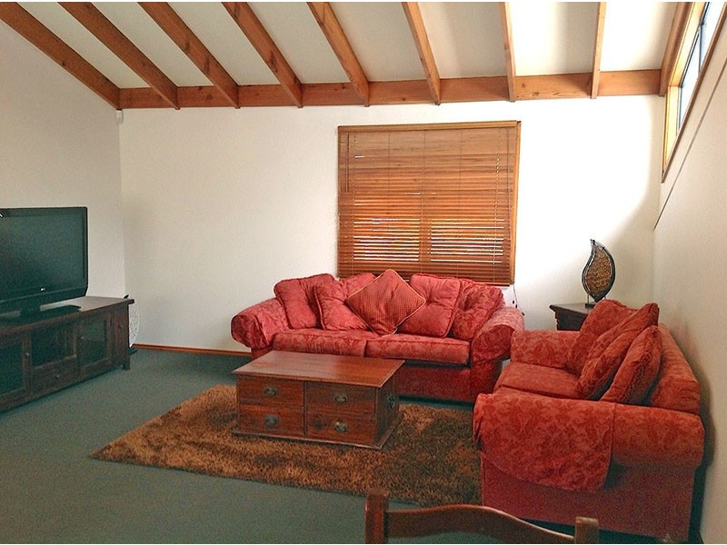 14 Bluewave Crescent, Forresters Beach NSW 2260