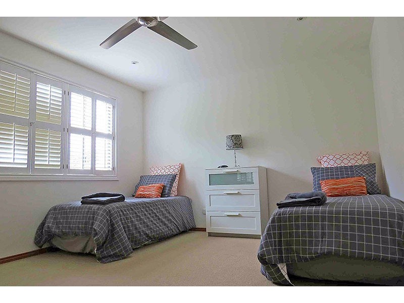 14 Bluewave Crescent, Forresters Beach NSW 2260