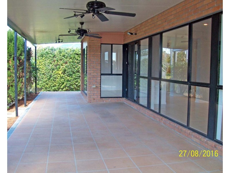 32 Hastings Crescent, Carrara QLD 4211