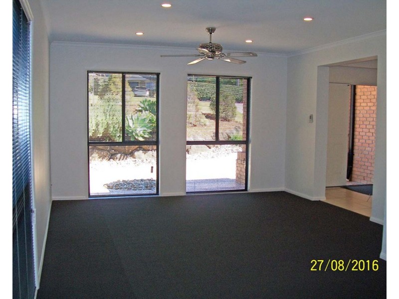 32 Hastings Crescent, Carrara QLD 4211