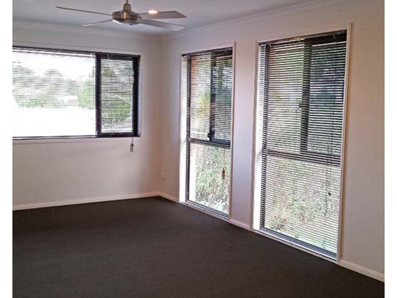 32 Hastings Crescent, Carrara QLD 4211