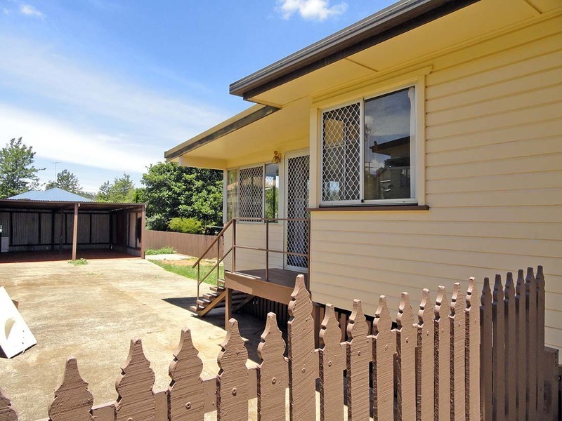 38 Dwyer Street, Harlaxton QLD 4350